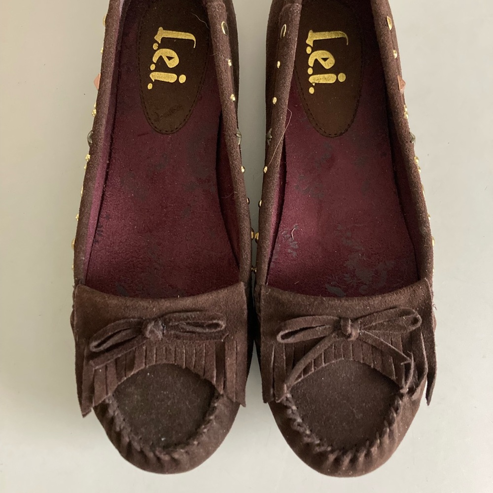 VTG LEI Brown Suede Fringe Studded Moccasins Boho Slip On Shoes Size 9 EXCELLENT